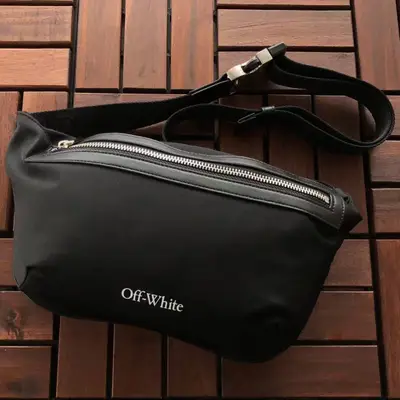 OFF-WHITE Tasche