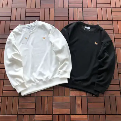 MAISON KITSUNE Sweater