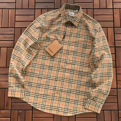 BURBERRY