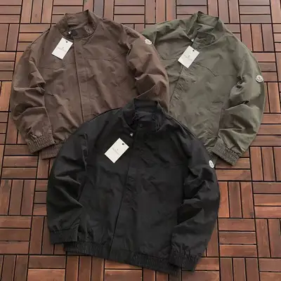 MONCLER Jacke