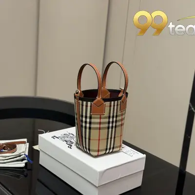 BURBERRY | Item ID: 21542