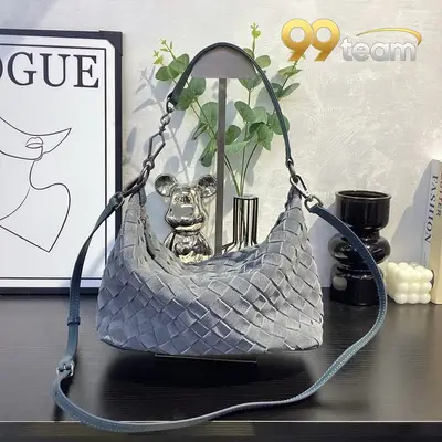 BOTTEGA VENETTA | Item ID: 20838