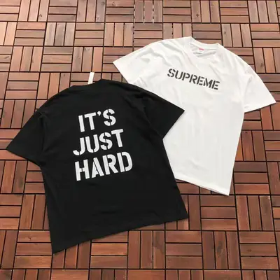 SUPREME T-Shirt