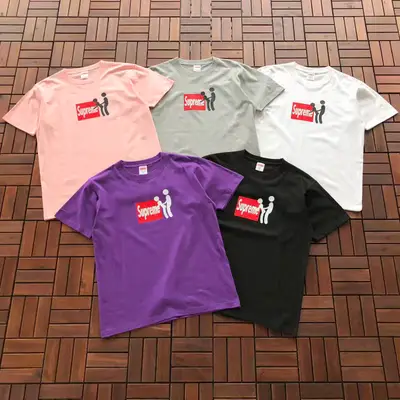 SUPREME T-Shirt