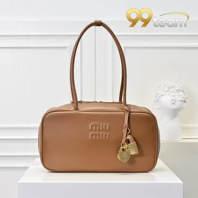 MIU MIU | Item ID: 08195