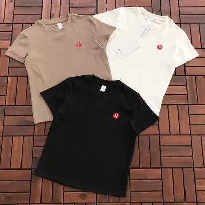 LULULEMON T-Shirt