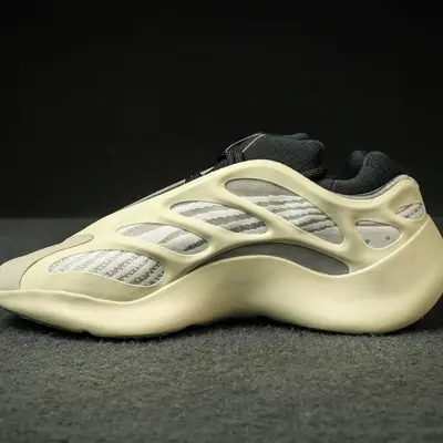 YEEZY