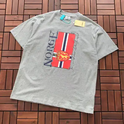 VETEMENTS T-Shirt