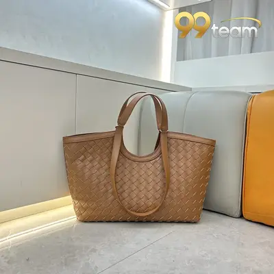 BOTTEGA VENETTA | Item ID: 20824